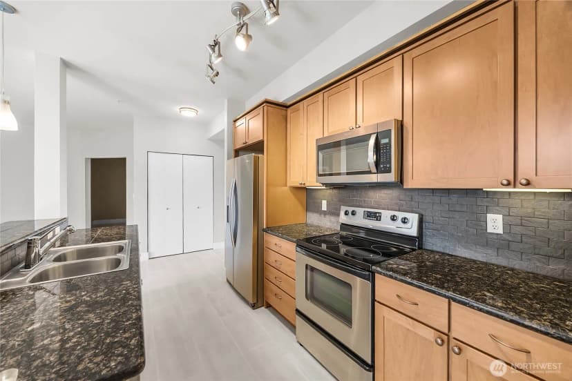Property photo for 1501 Tacoma Avenue S #312, Tacoma photo 10