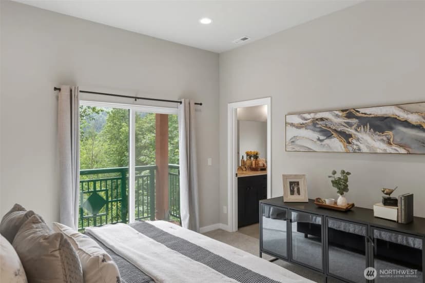 Property photo for 1086 Collier Place Sw #n35, Issaquah photo 13