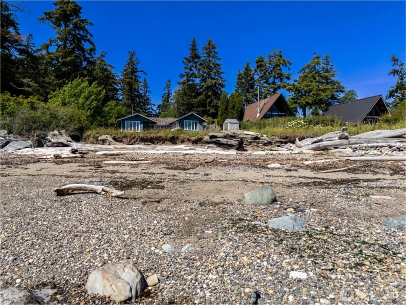 Property photo for 4448 S Shore Drive, Anacortes photo 2