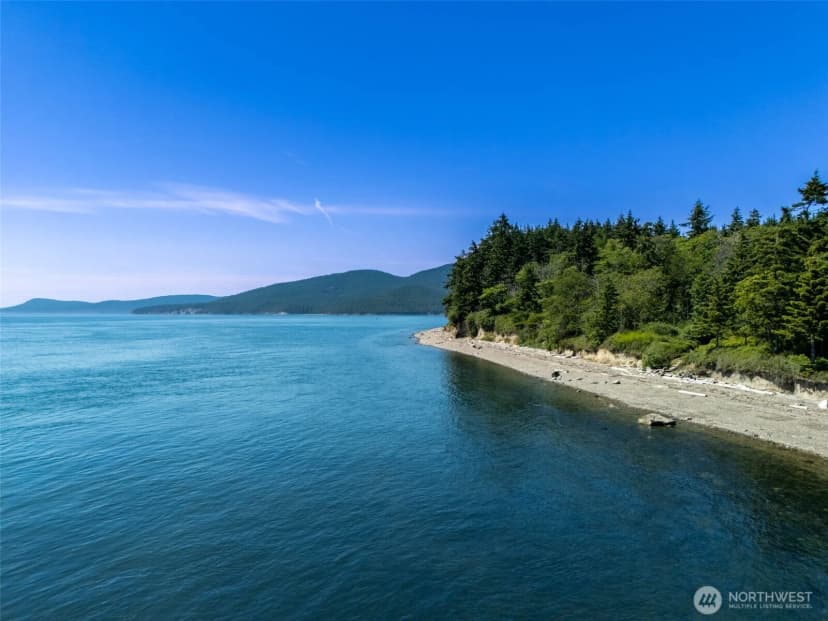 Property photo for 4448 S Shore Drive, Anacortes photo 4