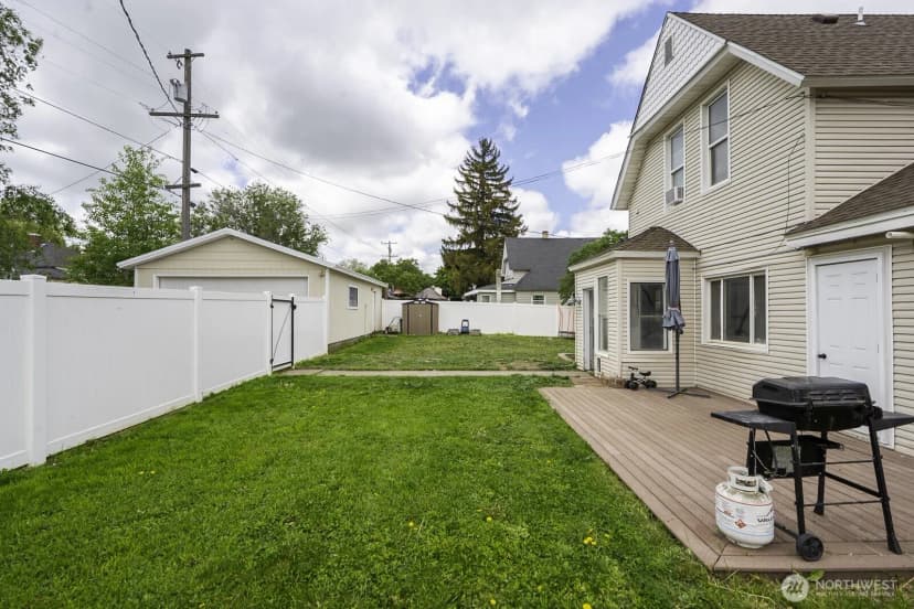 Property photo for 1015 Morgan Street, Davenport photo 14