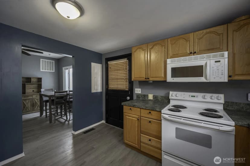 Property photo for 1015 Morgan Street, Davenport photo 5