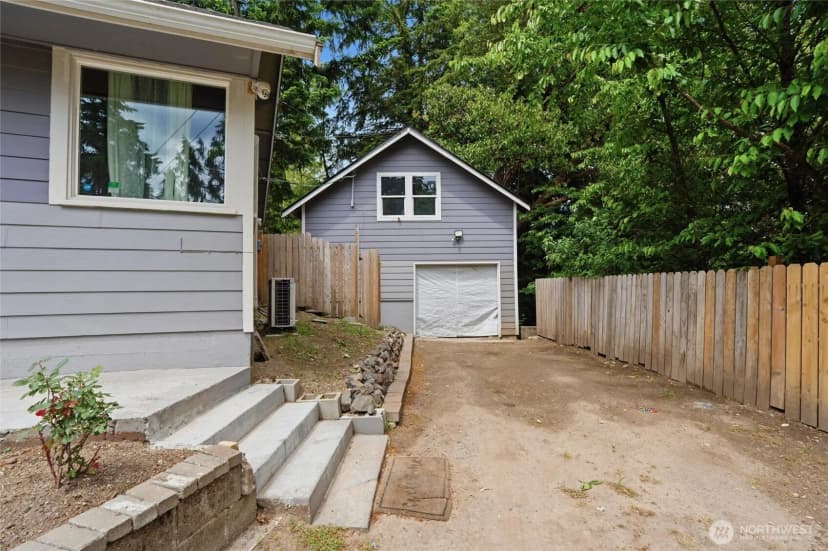 Property photo for 3706 W Arsenal, Bremerton photo 21