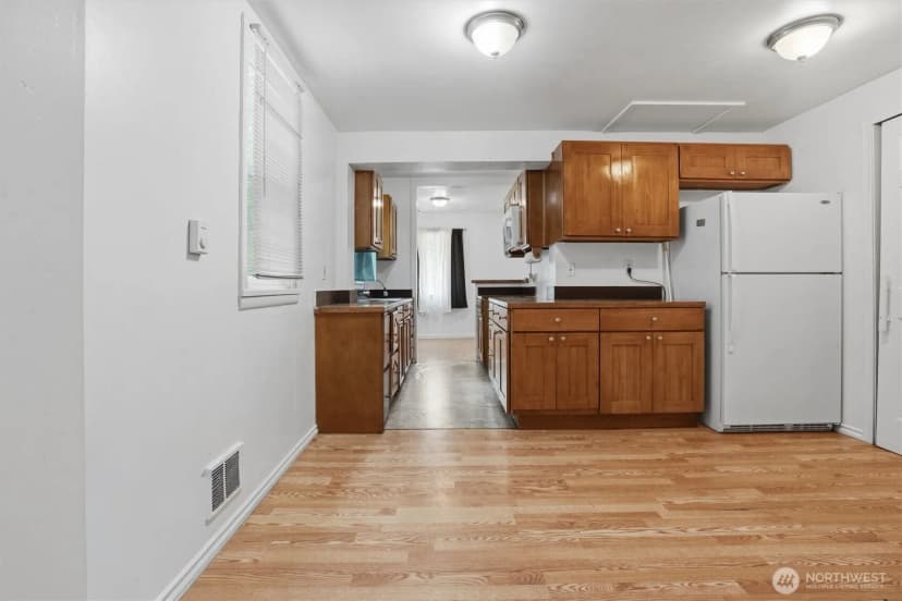 Property photo for 3706 W Arsenal, Bremerton photo 17