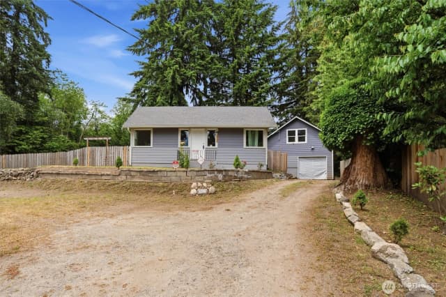Property photo for 3706 W Arsenal, Bremerton photo 2