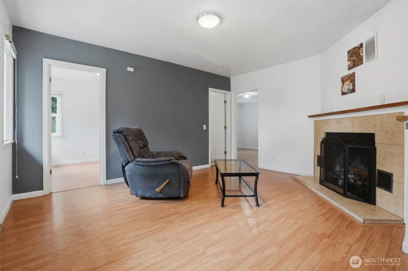 Property photo for 3706 W Arsenal, Bremerton photo 4
