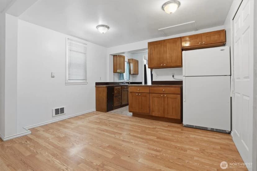 Property photo for 3706 W Arsenal, Bremerton photo 16