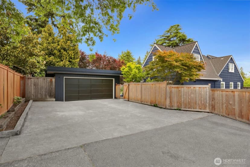 Property photo for 6605 57th Avenue Ne, Seattle photo 35