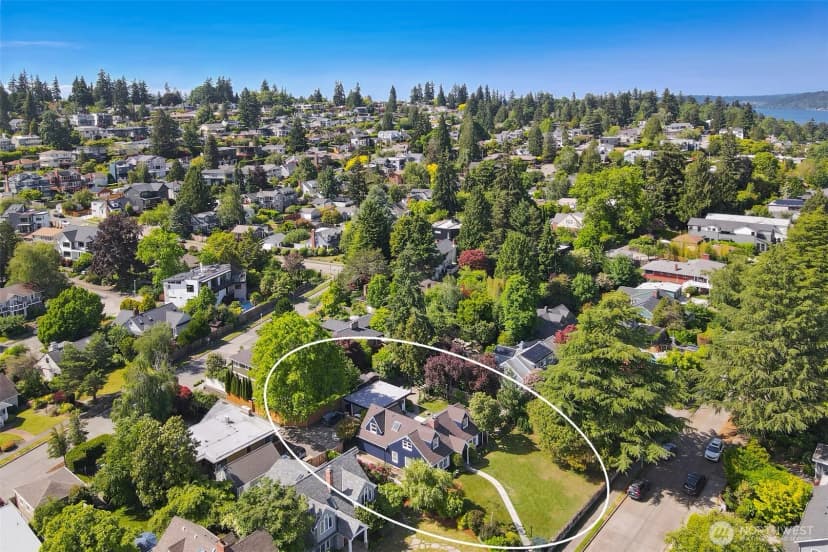 Property photo for 6605 57th Avenue Ne, Seattle photo 37