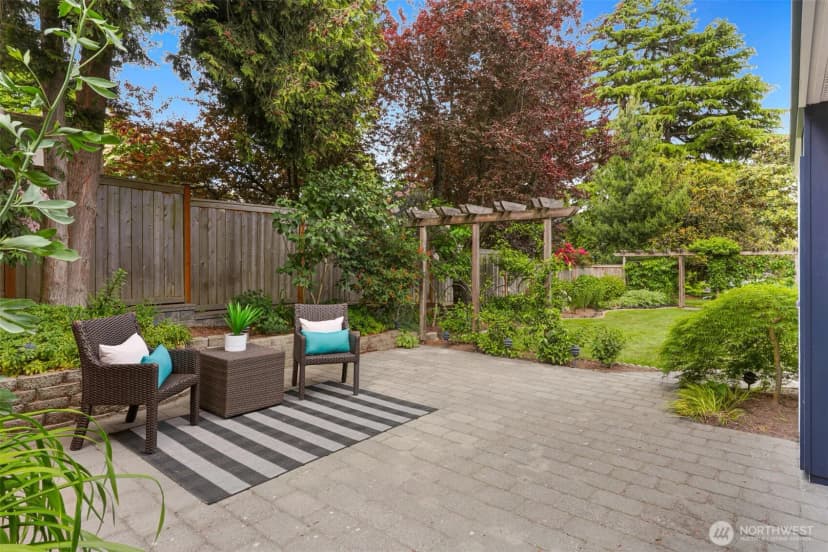 Property photo for 6605 57th Avenue Ne, Seattle photo 15