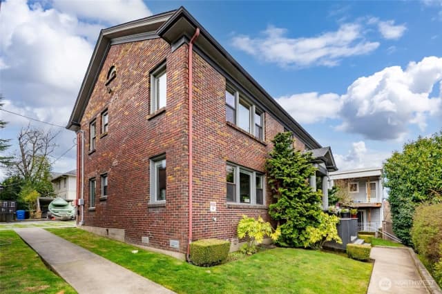 Property photo for 109 115 30th Avenue, Seattle photo 5