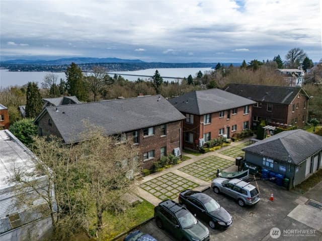 Property photo for 109 115 30th Avenue, Seattle photo 4