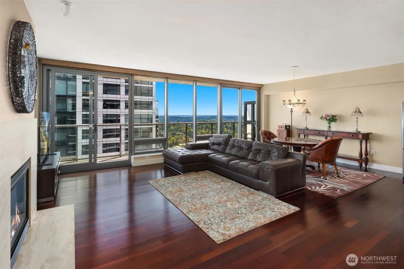 Property photo for 650 Bellevue Way Ne ##3802, Bellevue photo 4