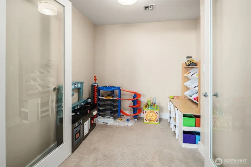 Property photo for 650 Bellevue Way Ne ##3802, Bellevue photo 24