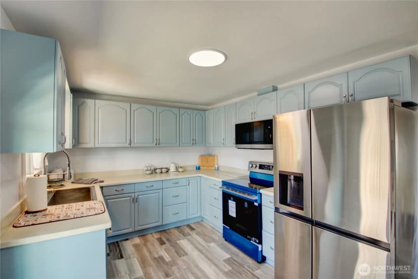 Property photo for 983 Ne O'leary Street, Oak Harbor photo 6
