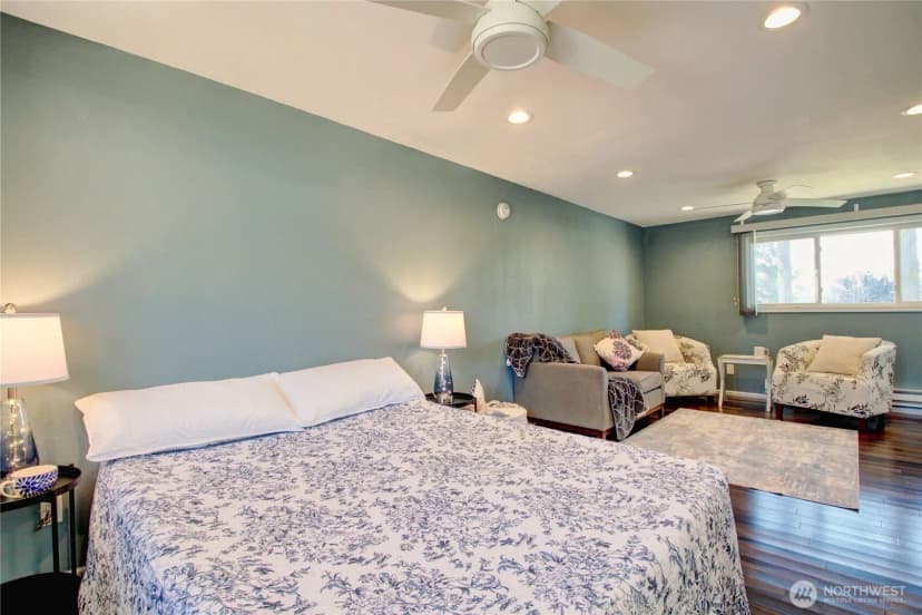 Property photo for 983 Ne O'leary Street, Oak Harbor photo 9