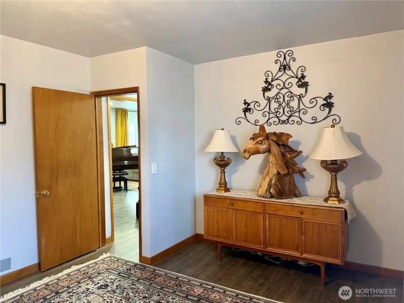 Property photo for 104 E 1st Avenue, Odessa photo 23