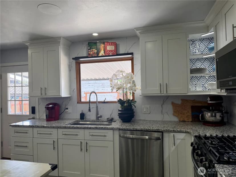 Property photo for 104 E 1st Avenue, Odessa photo 15