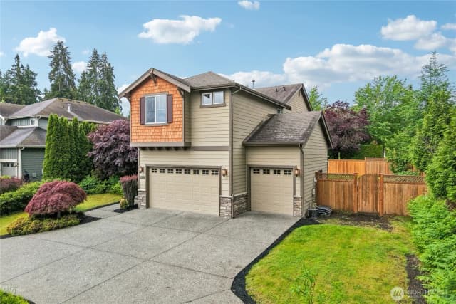 Property photo for 17280 Ne 120th Way, Redmond photo 2