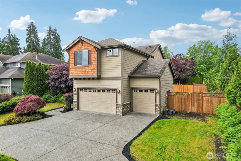 Property photo for 17280 Ne 120th Way, Redmond photo 2