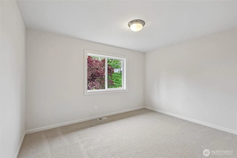 Property photo for 17280 Ne 120th Way, Redmond photo 23
