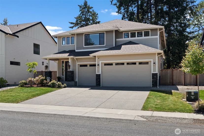 Property photo for 7708 Zircon Drive Sw, Lakewood photo 2