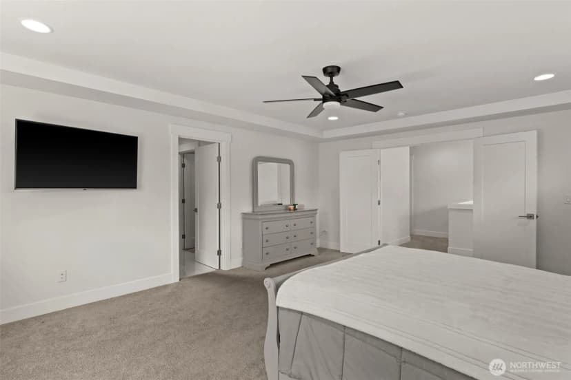 Property photo for 7708 Zircon Drive Sw, Lakewood photo 18