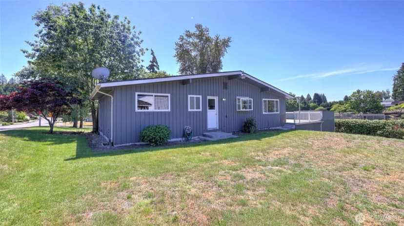 Property photo for 2200 Ne 24th Street, Renton photo 32