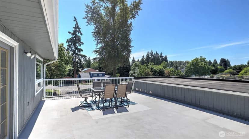 Property photo for 2200 Ne 24th Street, Renton photo 29