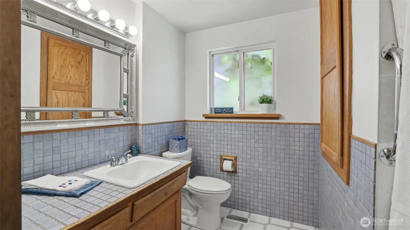 Property photo for 2200 Ne 24th Street, Renton photo 19