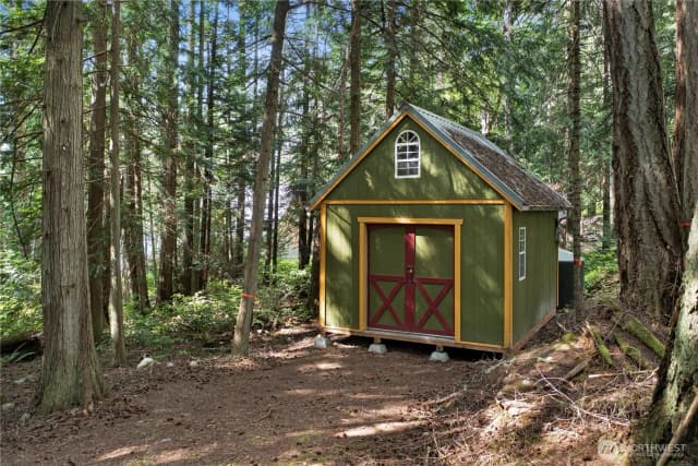Property photo for 16 Driftwood Drive, Henry Island photo 4