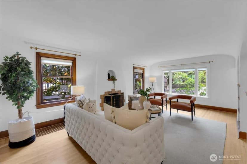 Property photo for 1955 21st Avenue E, Seattle photo 6