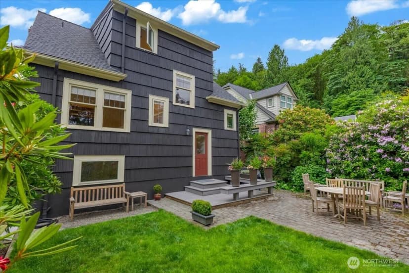 Property photo for 1955 21st Avenue E, Seattle photo 31