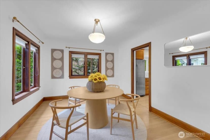 Property photo for 1955 21st Avenue E, Seattle photo 9