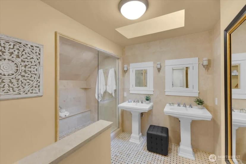 Property photo for 1955 21st Avenue E, Seattle photo 21