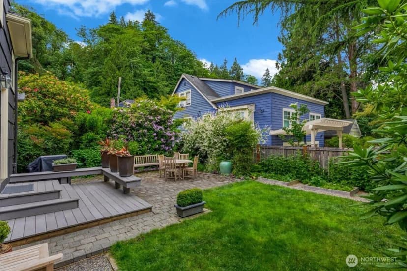 Property photo for 1955 21st Avenue E, Seattle photo 32