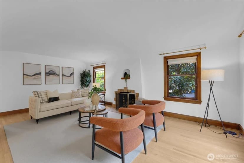 Property photo for 1955 21st Avenue E, Seattle photo 4