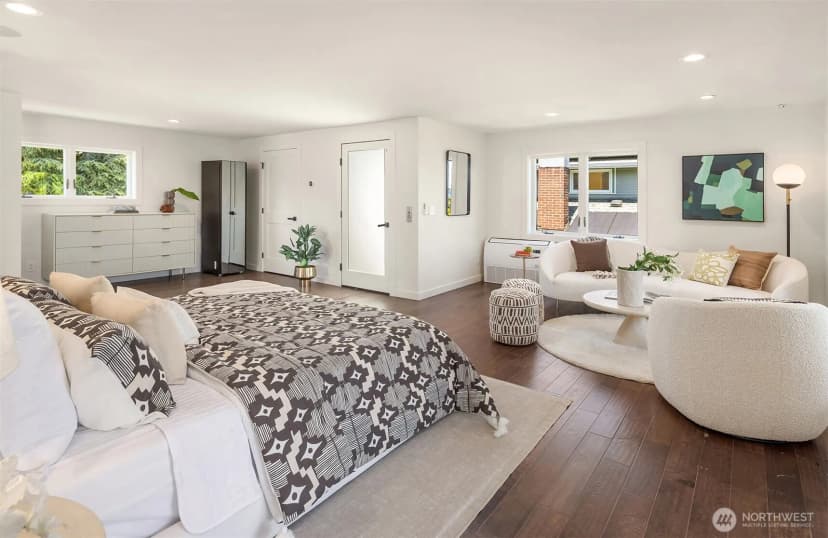 Property photo for 1810 Madrona Drive, Seattle photo 2