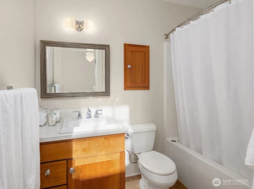 Property photo for 5113 47th Avenue Ne, Seattle photo 27