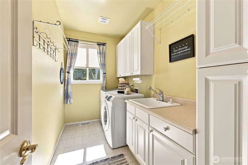 Property photo for 14555 Kingscross Circle Nw, Silverdale photo 18