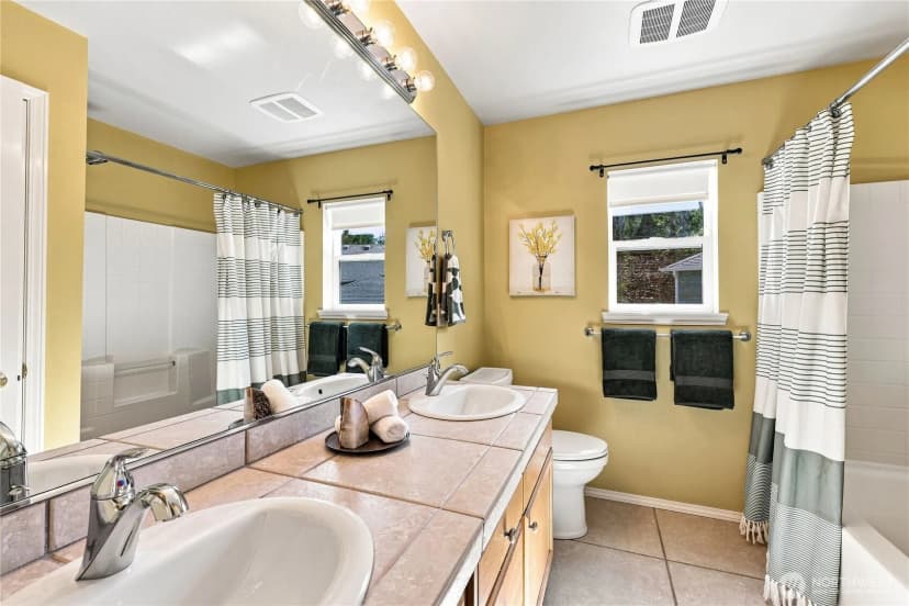 Property photo for 14555 Kingscross Circle Nw, Silverdale photo 28