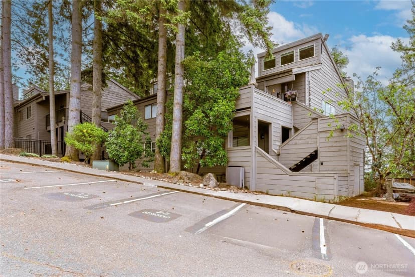 Property photo for 12517 Ne 23rd Place #a2, Bellevue photo 29