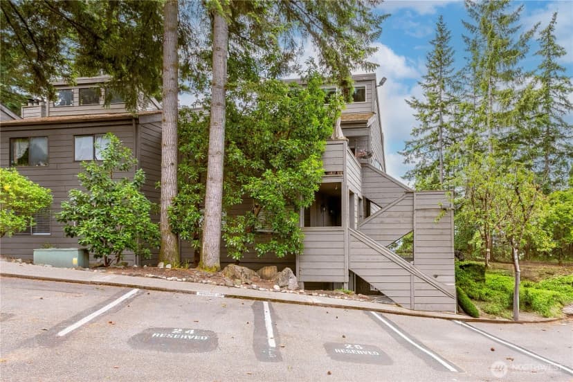 Property photo for 12517 Ne 23rd Place #a2, Bellevue