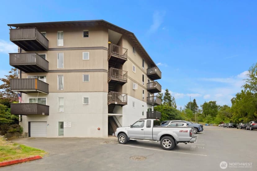 Property photo for 1425 S Puget Drive #117, Renton photo 26
