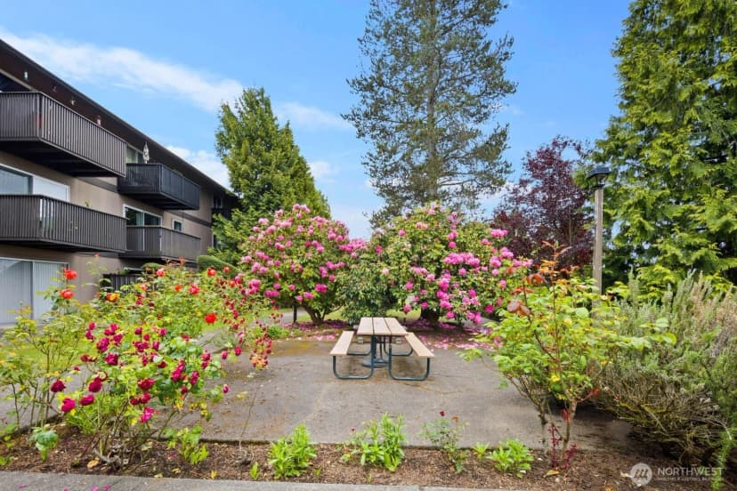 Property photo for 1425 S Puget Drive #117, Renton photo 31