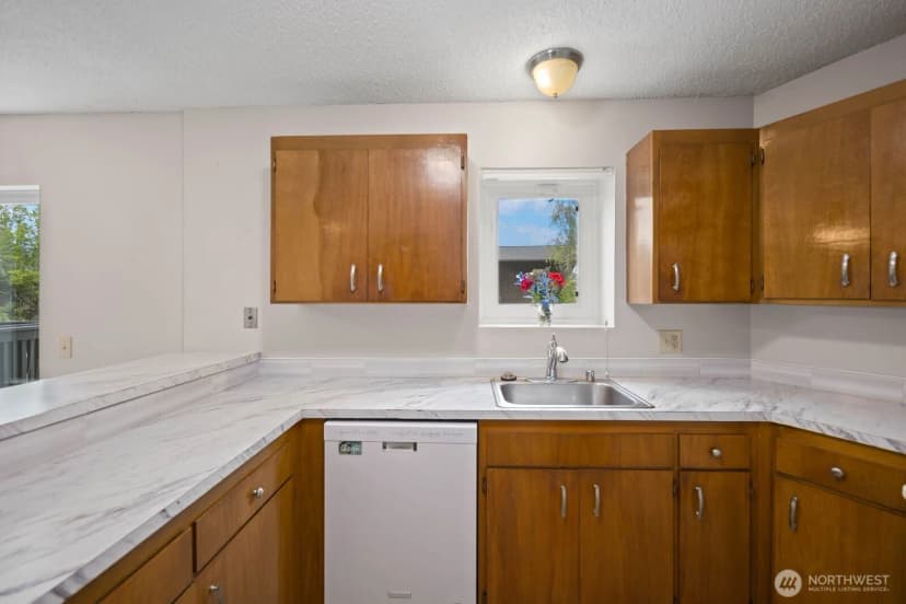 Property photo for 1425 S Puget Drive #117, Renton photo 12