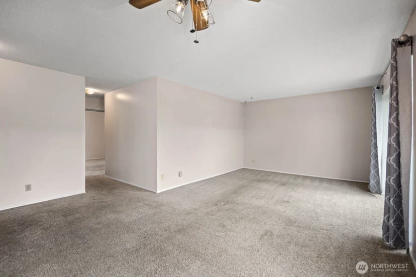 Property photo for 1425 S Puget Drive #117, Renton photo 5
