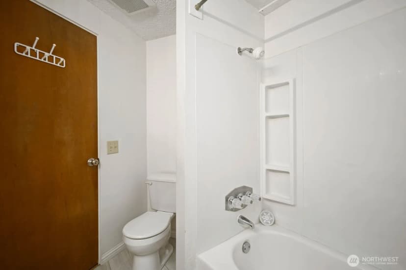 Property photo for 1425 S Puget Drive #117, Renton photo 16