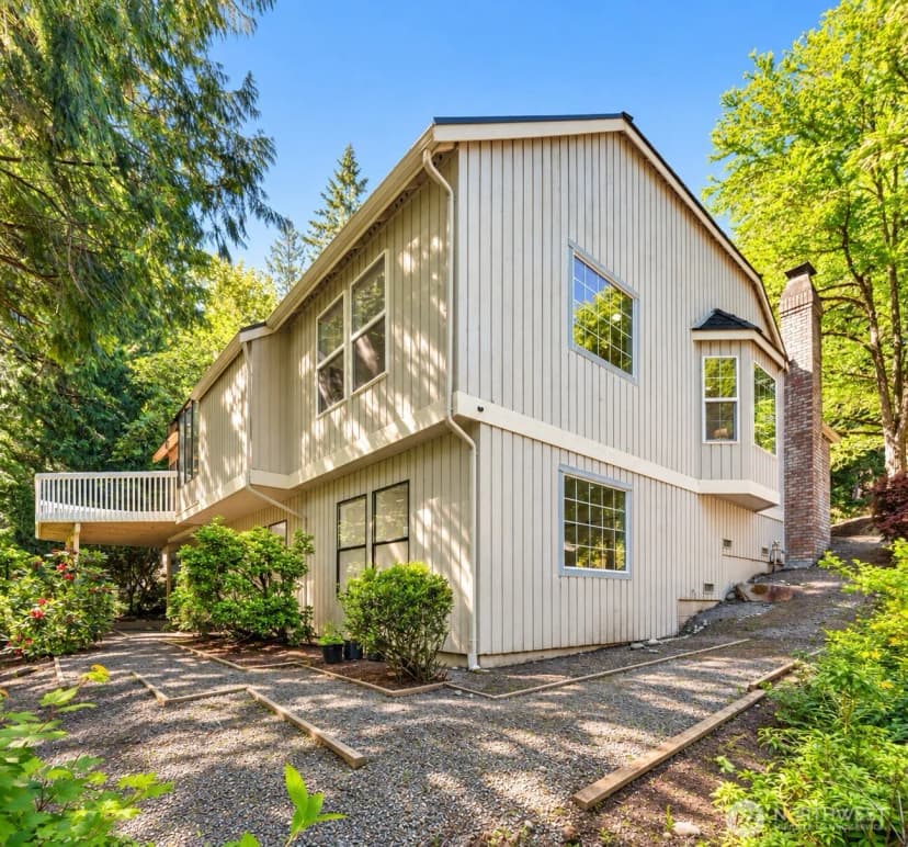 Property photo for 2815 Nw Pine Cone Drive, Issaquah photo 27