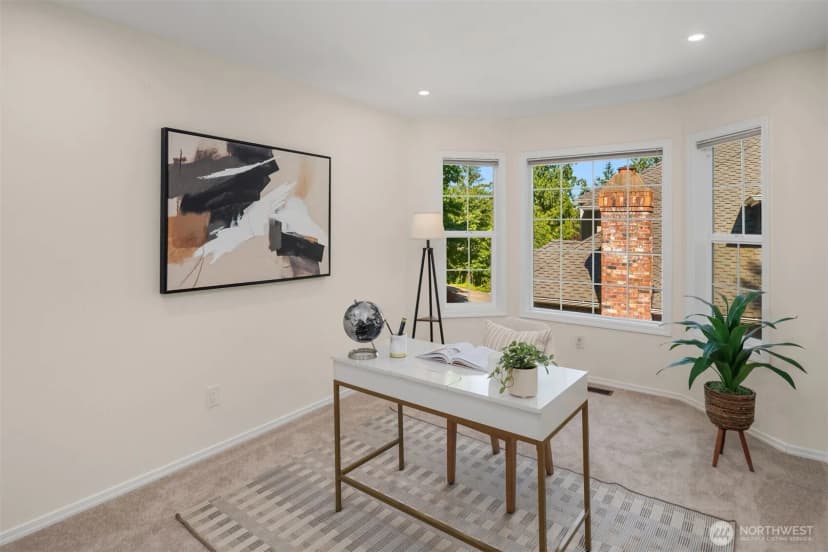 Property photo for 2815 Nw Pine Cone Drive, Issaquah photo 16